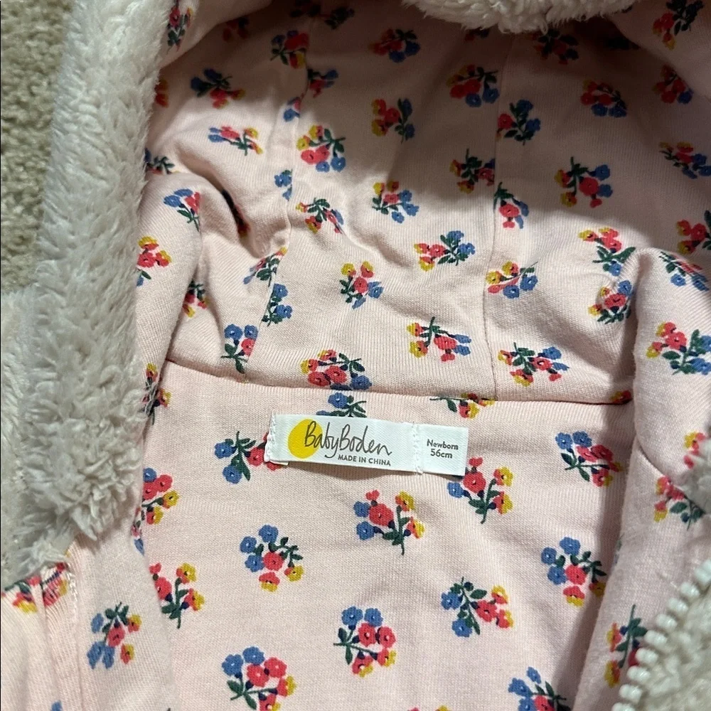 Baby Boden Newborn  bunting snowsuit cream color teddy bear ears